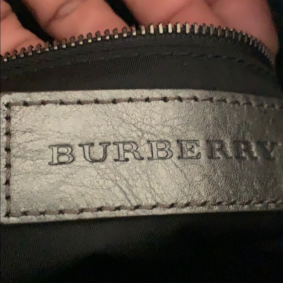 Burberry Bag - Picture 4 of 9